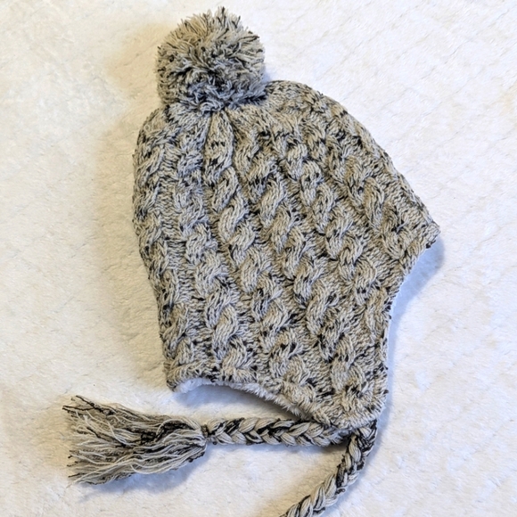 NWT Knit Peruvian Pom-Pom Hat - Sherpa Lined Cream and Brown - Picture 4 of 7